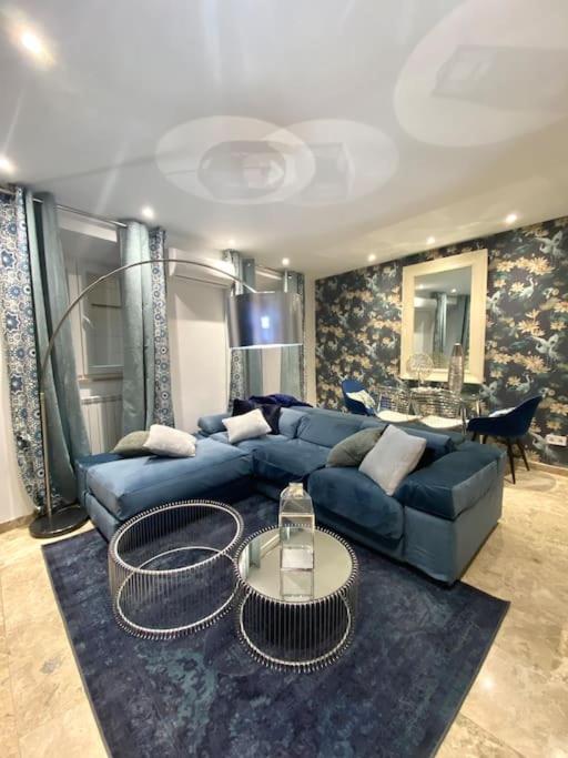 Piso De Diseno Junto Teatro Real Appartement Madrid Buitenkant foto