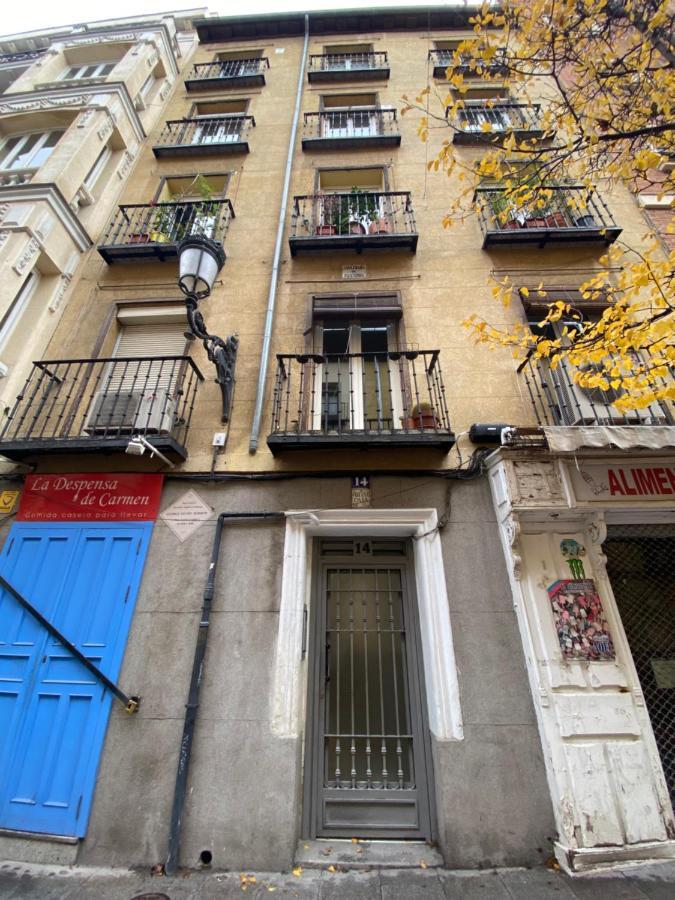 Piso De Diseno Junto Teatro Real Appartement Madrid Buitenkant foto